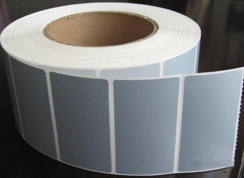 昆山不干胶印刷是以涂硅掩护纸为底纸的一种复合质料