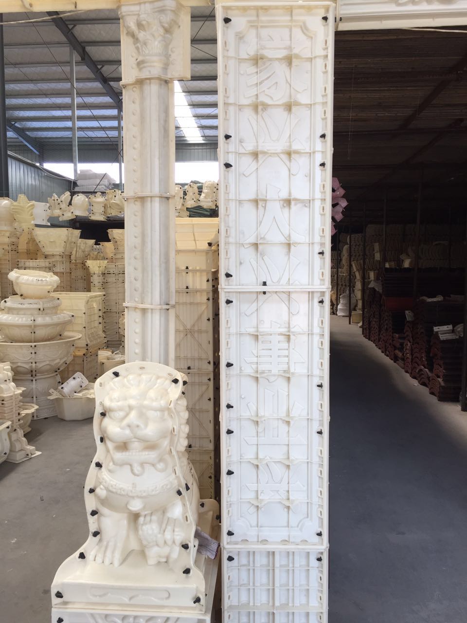 罗马柱模具厂家带你看罗马柱模具的加工工艺以及注意事项