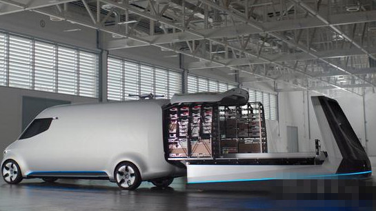 奔驰自动驾驶概念货车发布