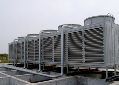 闭式冷却塔配水器采用何种方式来运行