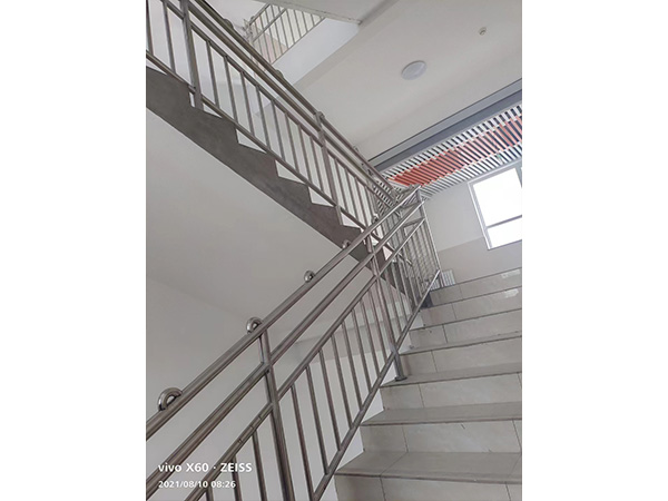 不锈钢楼梯工程案例