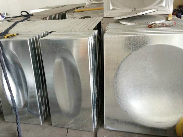 不锈钢保温水箱和不锈钢水箱有什么区别