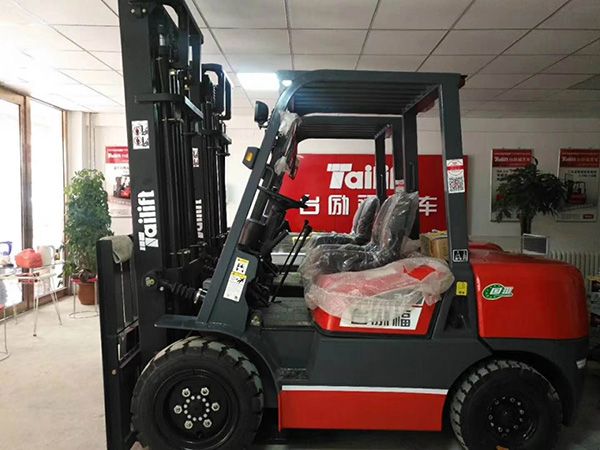怎樣正確看待叉車配件市場的發展和趨勢?
