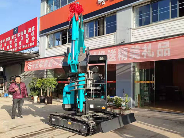 云南挖掘机操作时经常出现的问题有哪些？