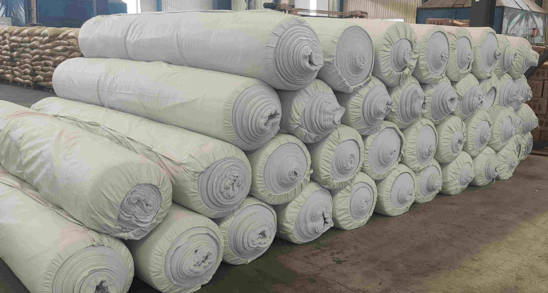 兰州防渗土工布厂家解释防渗土工布要具有很好的防止止腐蚀性工作条件