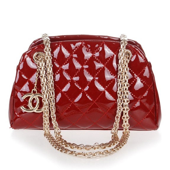 西安哪里有卖Chanel香奈儿手提包的，找名包之家网呀，那里东西齐全，质量保证！