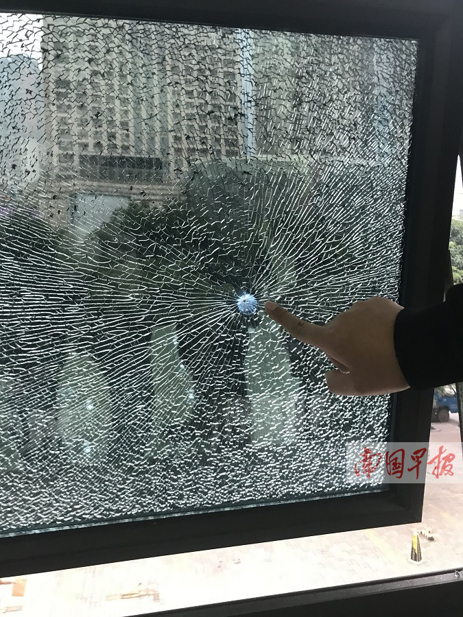 杭州吸水毛巾批发讯小区铺面遭钢珠袭