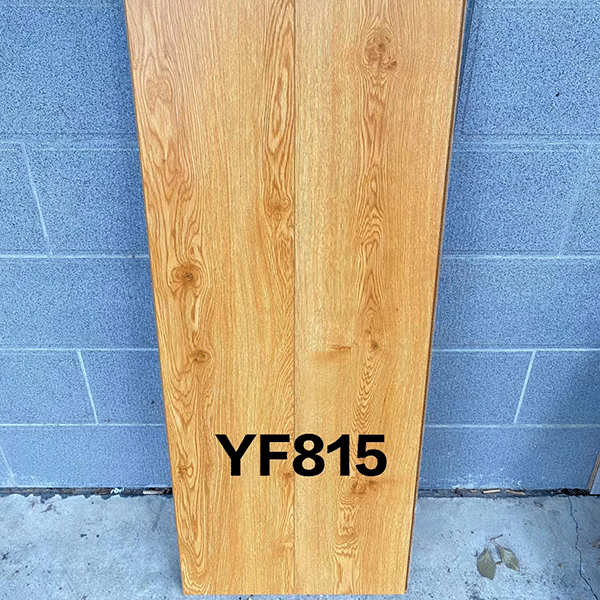 YF815
