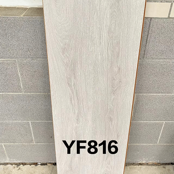 YF816