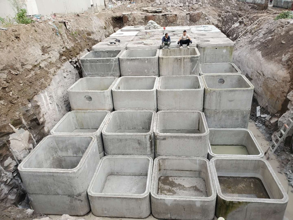 三台预制水泥化粪池安装施工