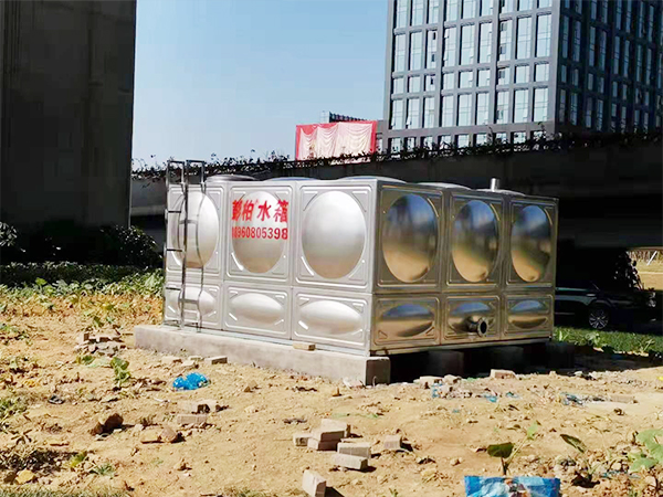 漳州304不锈钢水箱方型和圆形对比之间的差别