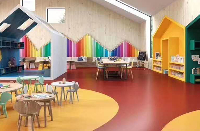 適合幼兒園的地板材料：環保PVC地板