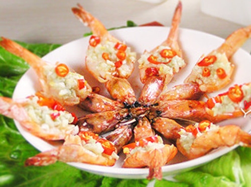 濮阳永兴特色小吃培训学校与你分享蒜蓉开背虾的制作方法