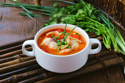 濮阳永兴专业厨师技术培训学校教你制作番茄鱼片汤