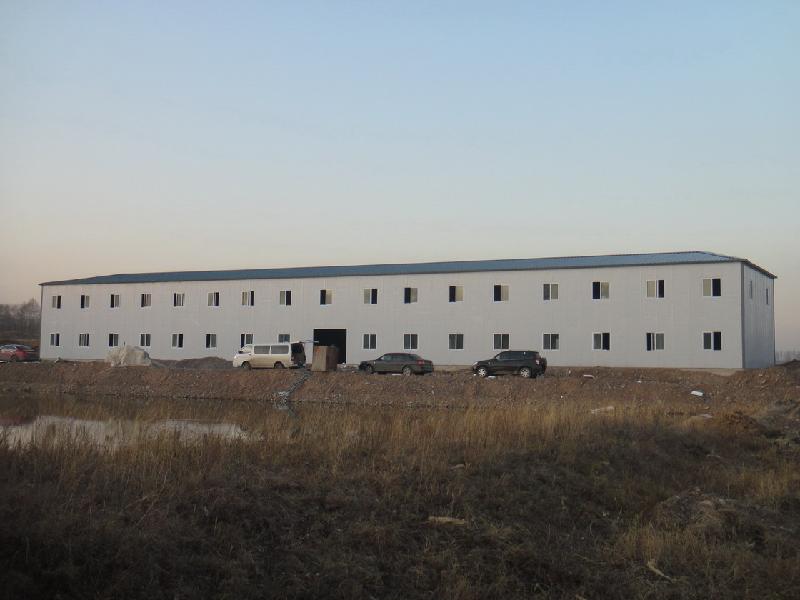 富康彩钢房安装 钢结构动物圈舍安装首选新疆庆达钢构有限公司