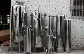 多介质过滤器在系统中的重要性以及多介质过滤器的构造与组装构成部分