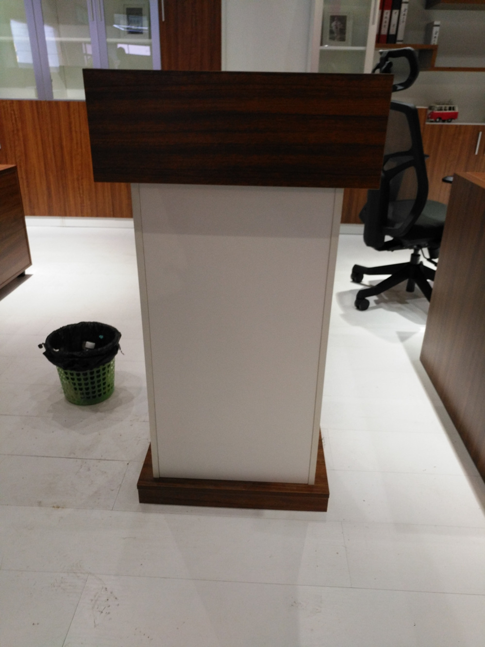 分析潍坊办公家具：办公室橱柜的一般尺寸是怎样的