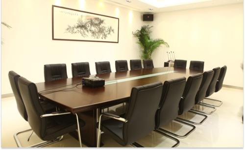 浅谈潍坊办公家具告诉你办公桌椅对环境的影响有哪些