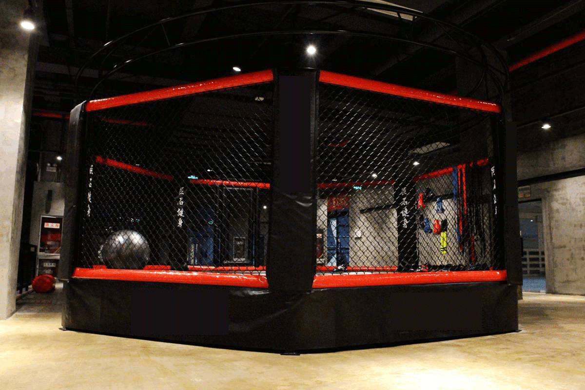 拳击台上的拳手对手套的选择以及拳击台的设置要求