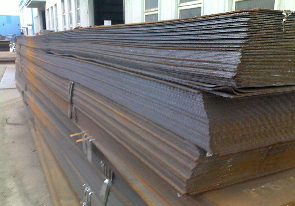 云南钢板厂家是怎样切割厚钢板的