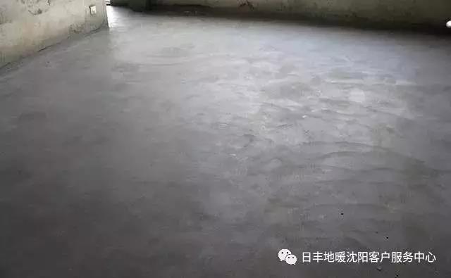 沈阳地热维修厂家告诉你地暖用什么供热，地暖的安装注意事项