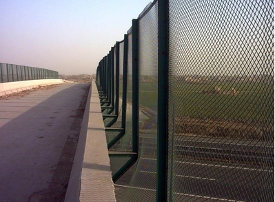 谁知道吉林省吉林市生产设计桥梁防抛网有什么要求？程明建材质量保证