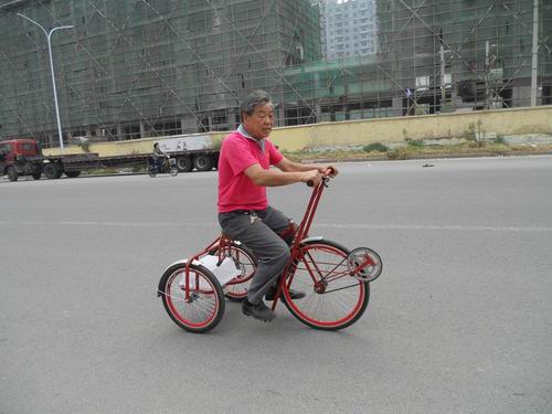 漂移健身自行车于11月30日在潍坊白浪河广场进行免费体验活动