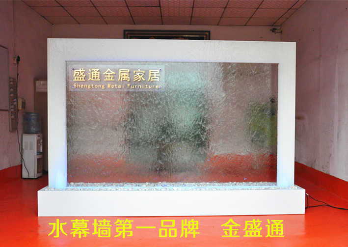 希望代替空调的太阳能水幕墙能进入中国普通建筑