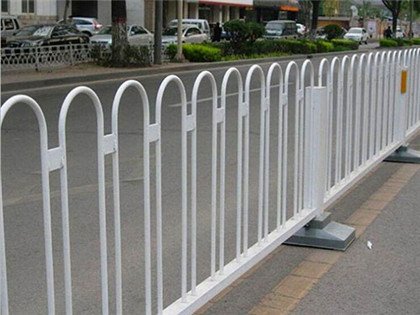 交通市政护栏的过去与改进贵州市政护栏厂家与你详解