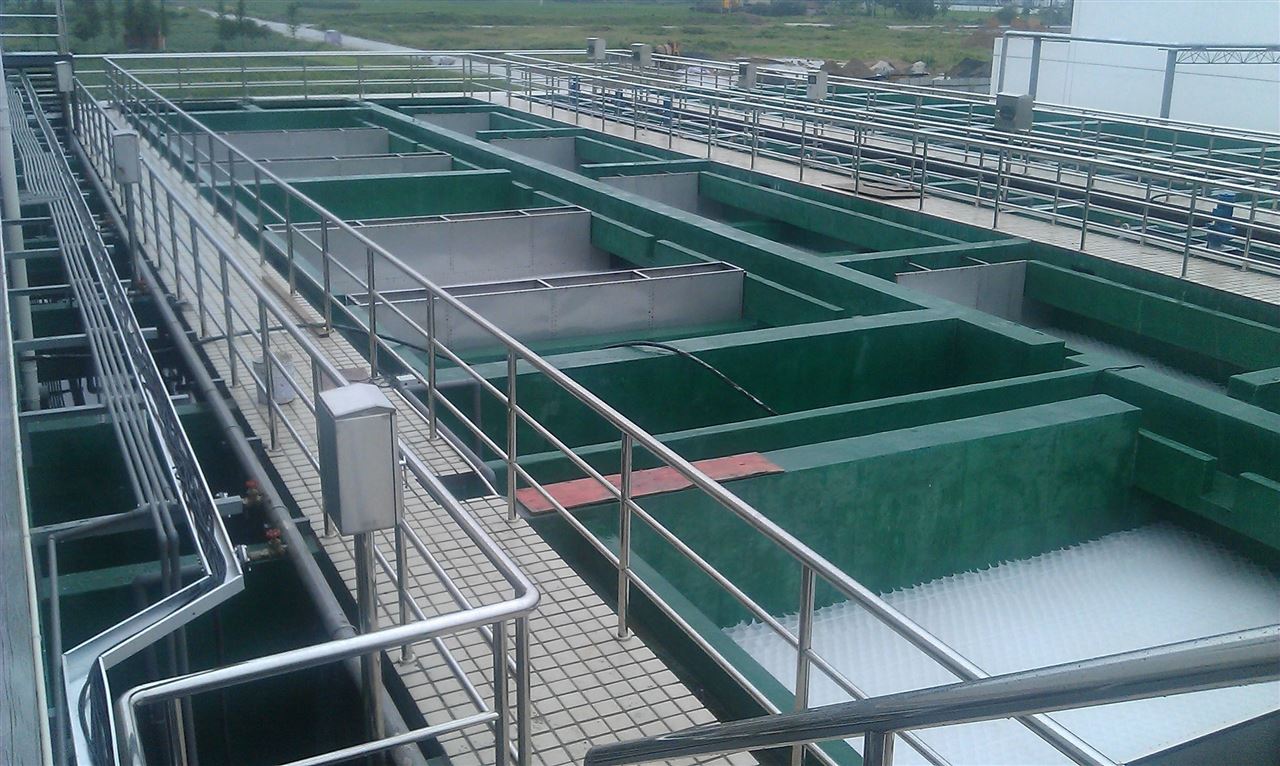 地埋式污水处理设备是一种模块化的污水生物处理设备