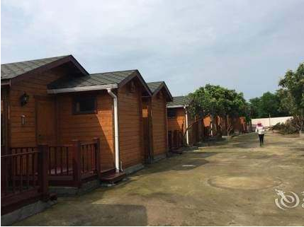 云南休闲木屋农庄