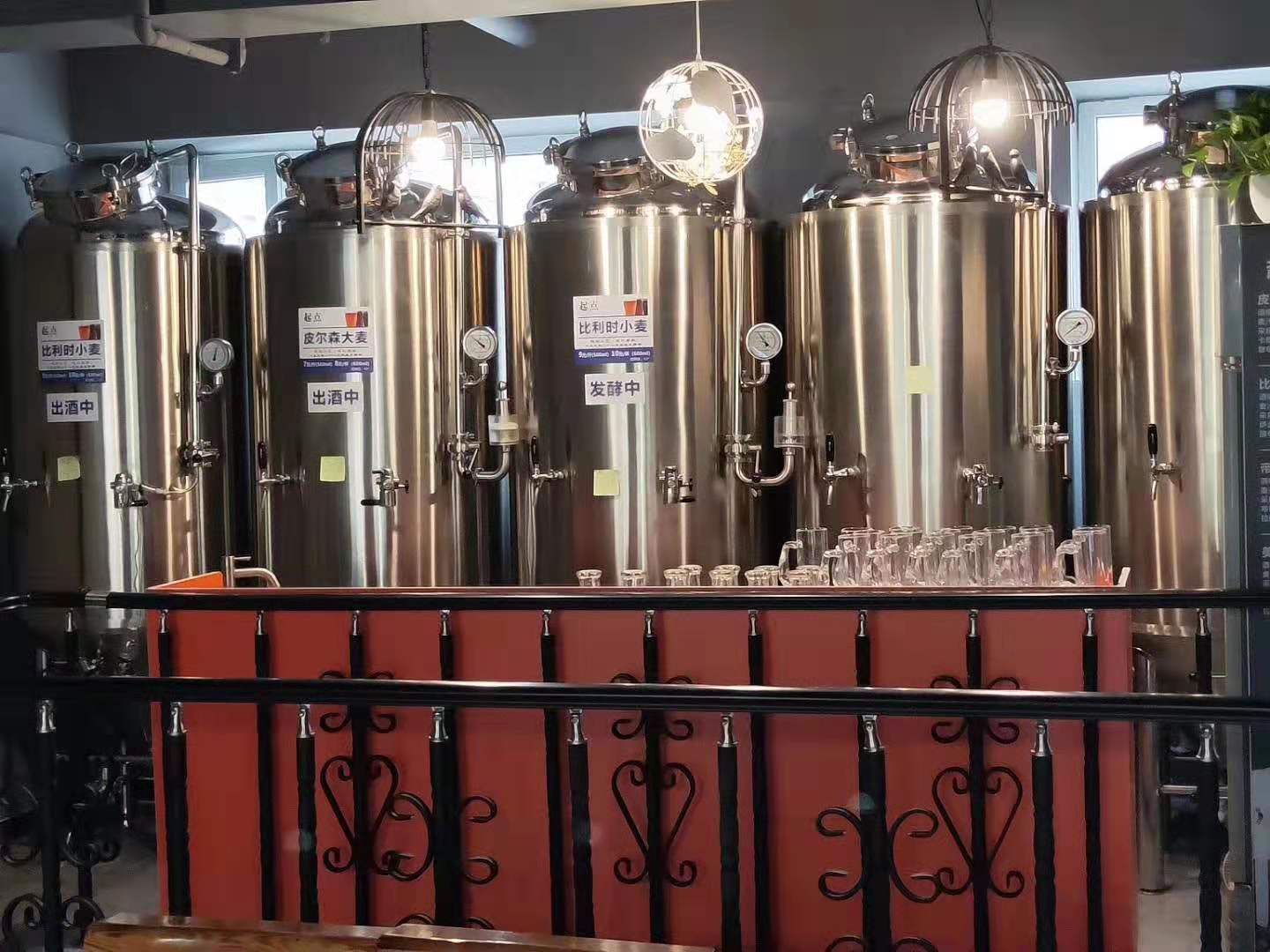 沈阳啤酒设备告诉你家酿啤酒常用设备汇总，家酿啤酒的基本步骤、原理和设备选用
