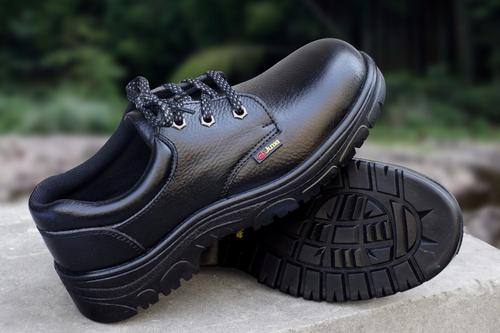 个人防护劳保用品安全鞋鞋底分类及各自特点（一）