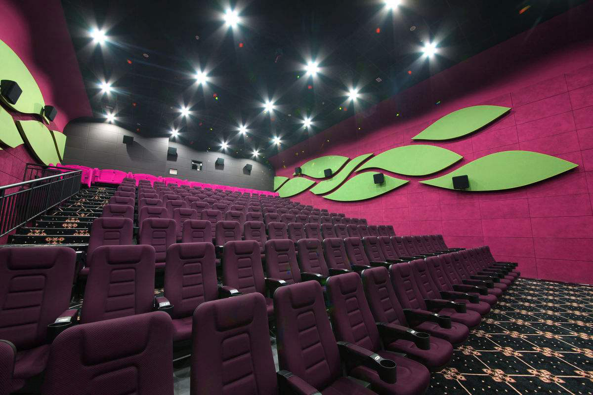 为什么电影院的座椅大多是红色的?终于明白了