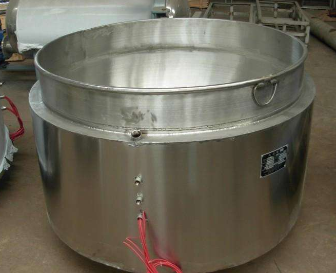 松香鍋采用的是電加熱導熱油的方式