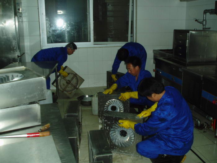 沈阳中央空调清理公司之节能锅炉的清洗