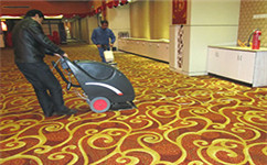沈阳保洁公司告诉您地板清洗好方法