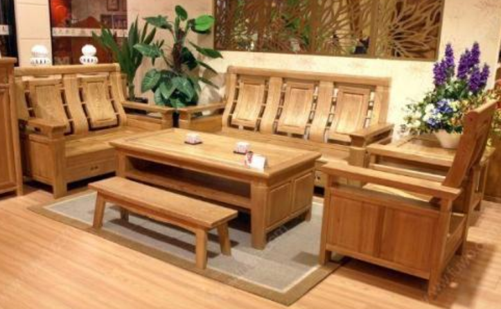 沈陽仿古實木家具當今有許多中國家庭裝修講求仿古風格，仿古家具也隨潮流而來