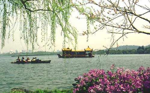 昆山旅行社给您推荐杭州西湖雷峰塔一日游
