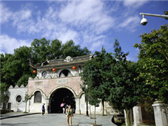 昆山旅游网介绍​由于其地理位置上属中华人民共和国实际管辖的最东部海岛