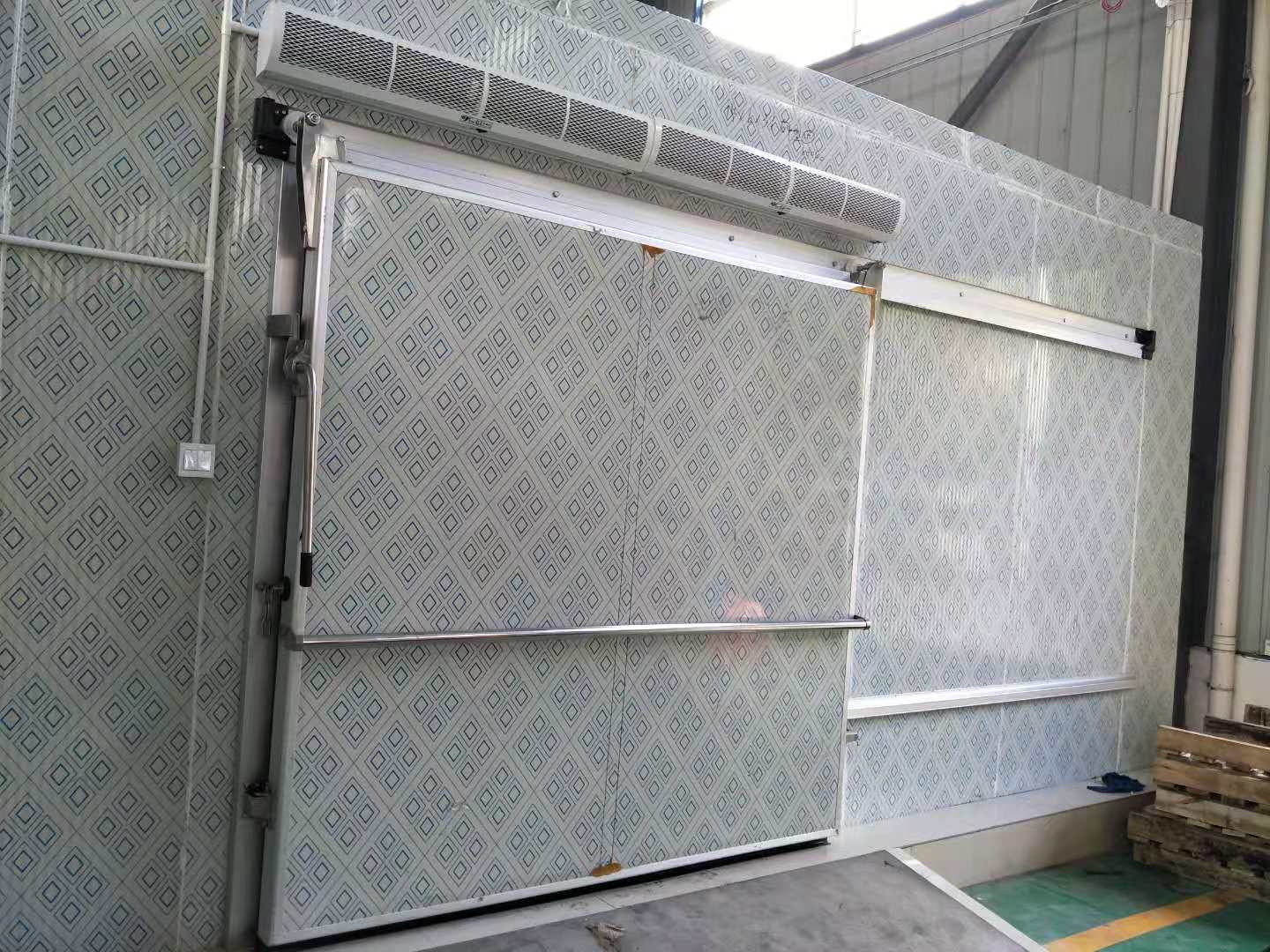 你知道冷库需要安装冷库板的原因吗？