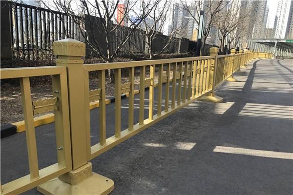 广东/江门道路护栏和铁路护栏的不同分别体现在哪里