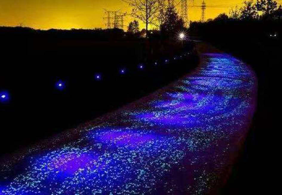 夜光路面
