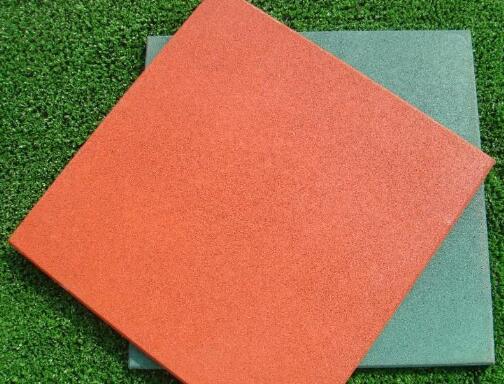 橡胶地垫的原材料与质量关系