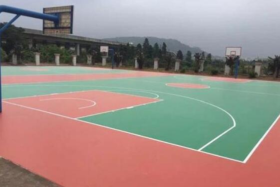 硅PU篮球场具有的耐候性和耐磨性能