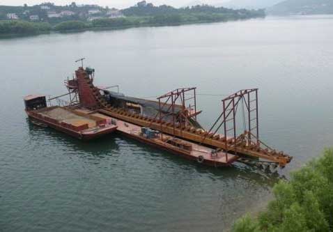 河道的启齿宽度，水深等都会影响抽沙船工作效率--山东挖沙船生产厂家