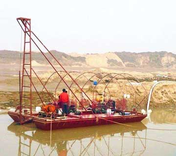 解析抽沙船在黄河治理机淤固堤中的重要作用以及抽沙船的保养事项有哪些