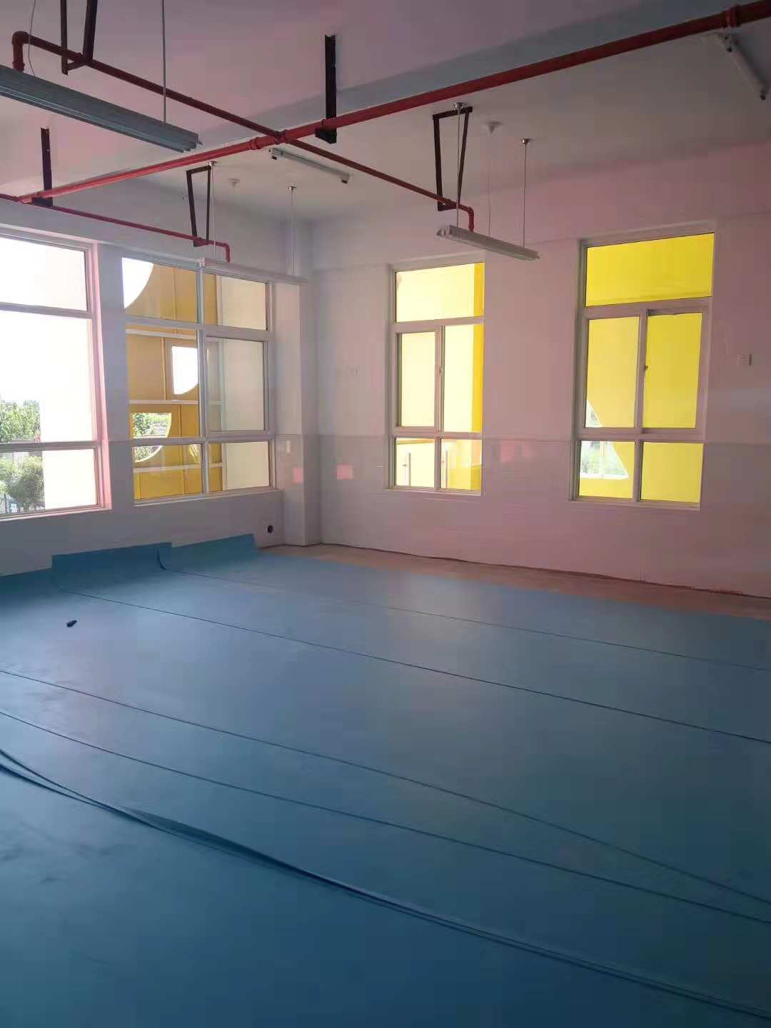 幼儿园室内橡胶地板