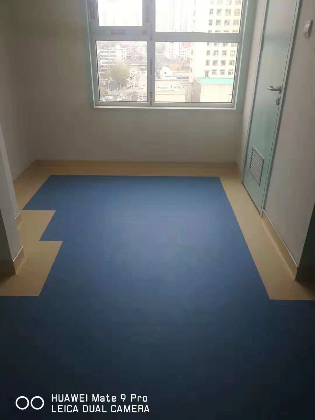 养老院橡胶地板适合用啥颜色？