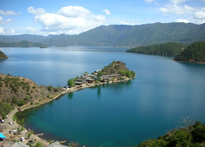 神秘女儿国---泸沽湖，金秋季节旅游线路的最佳选择---西昌大自然旅行社